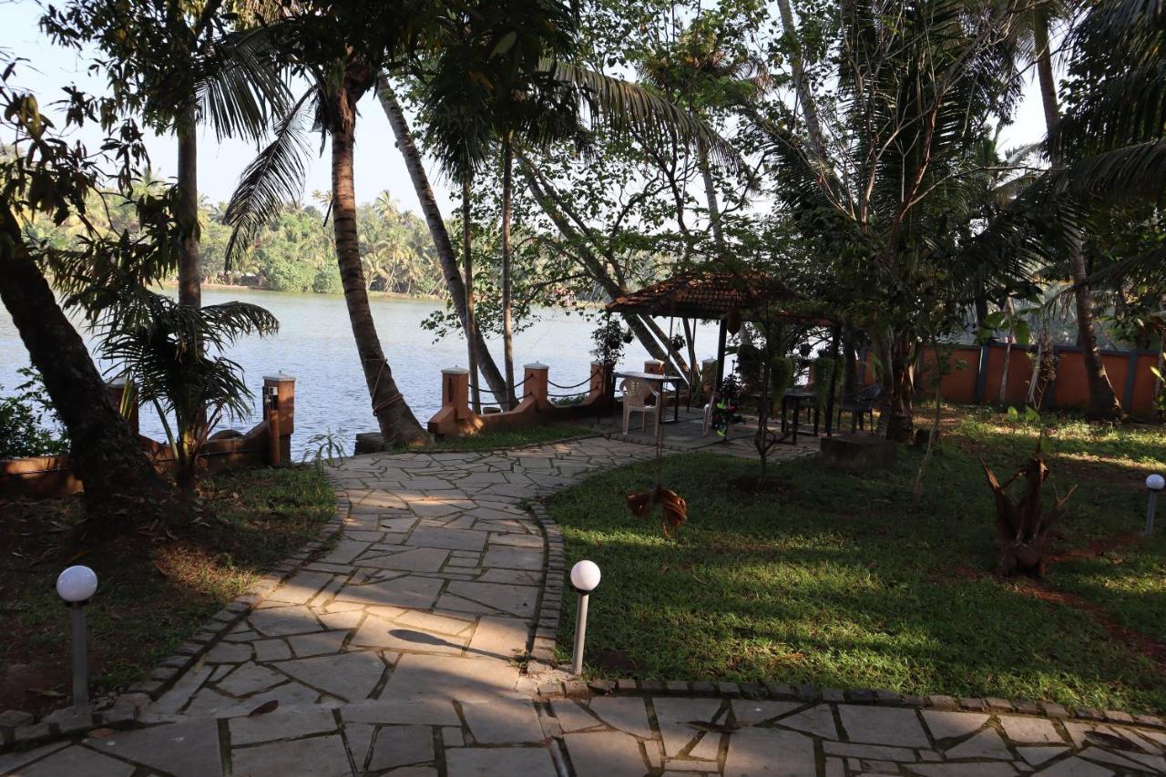 Greenchromide Homestays Mundrothuruth Exteriör bild