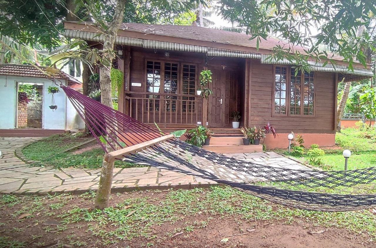 Greenchromide Homestays Mundrothuruth Exteriör bild